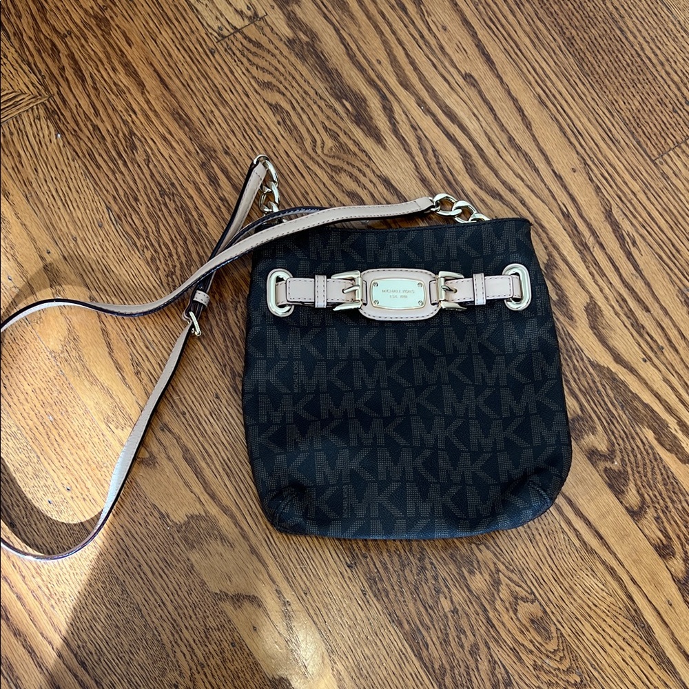 Michael Kors Black and Cream Crossbody Bag
